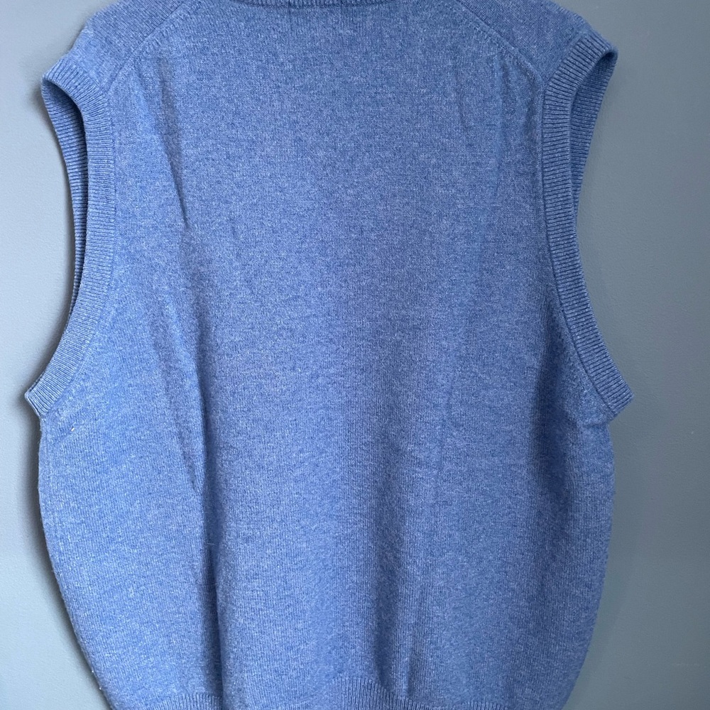 L.L.Bean Lambs’ Wool Men’s XL Blue Sweater Vest - Picture 5 of 8